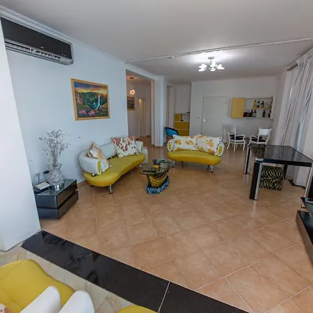 Seaview Luxury Penthouse Kalaja *