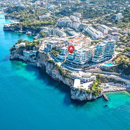 Seaview Luxury Penthouse Kalaja Apartment *