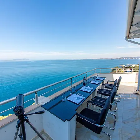 Seaview Luxury Penthouse Kalaja *