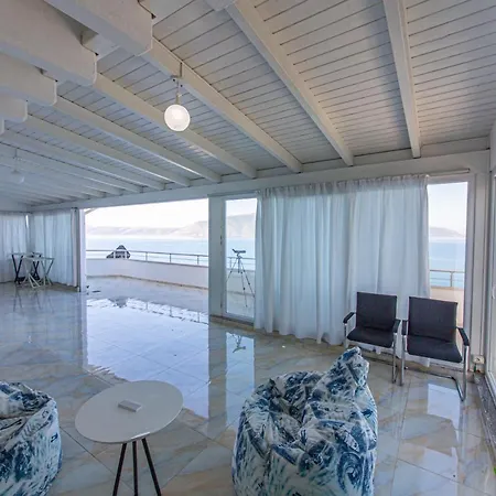 Seaview Luxury Penthouse Kalaja * Vlore