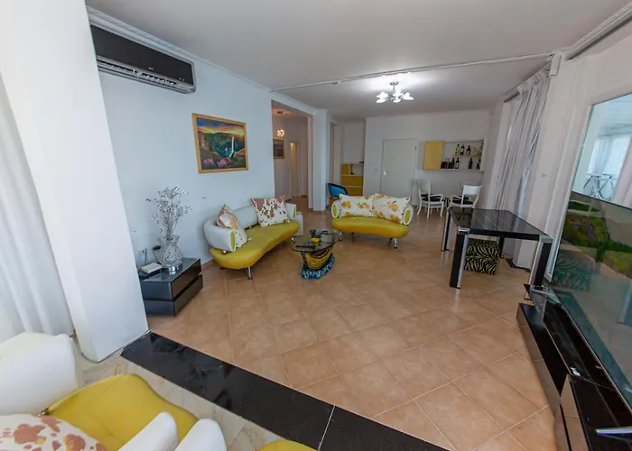 Seaview Luxury Penthouse Kalaja *